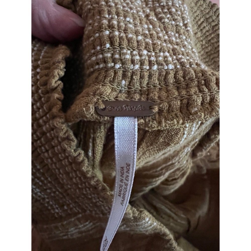 Free People Gold Olive Sailor 100 percent cotton 6 Button Wide Leg Hi Rise Crop - Picture 5 of 7